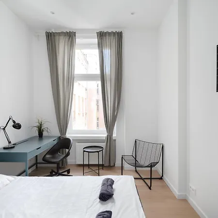 Golden Apartments Lodz - 3 Bedrooms- Great Location&Prezydenta Gabriela Narutowicza Exterior photo