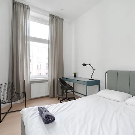 Golden Apartments Lodz - 3 Bedrooms- Great Location&Prezydenta Gabriela Narutowicza Exterior photo