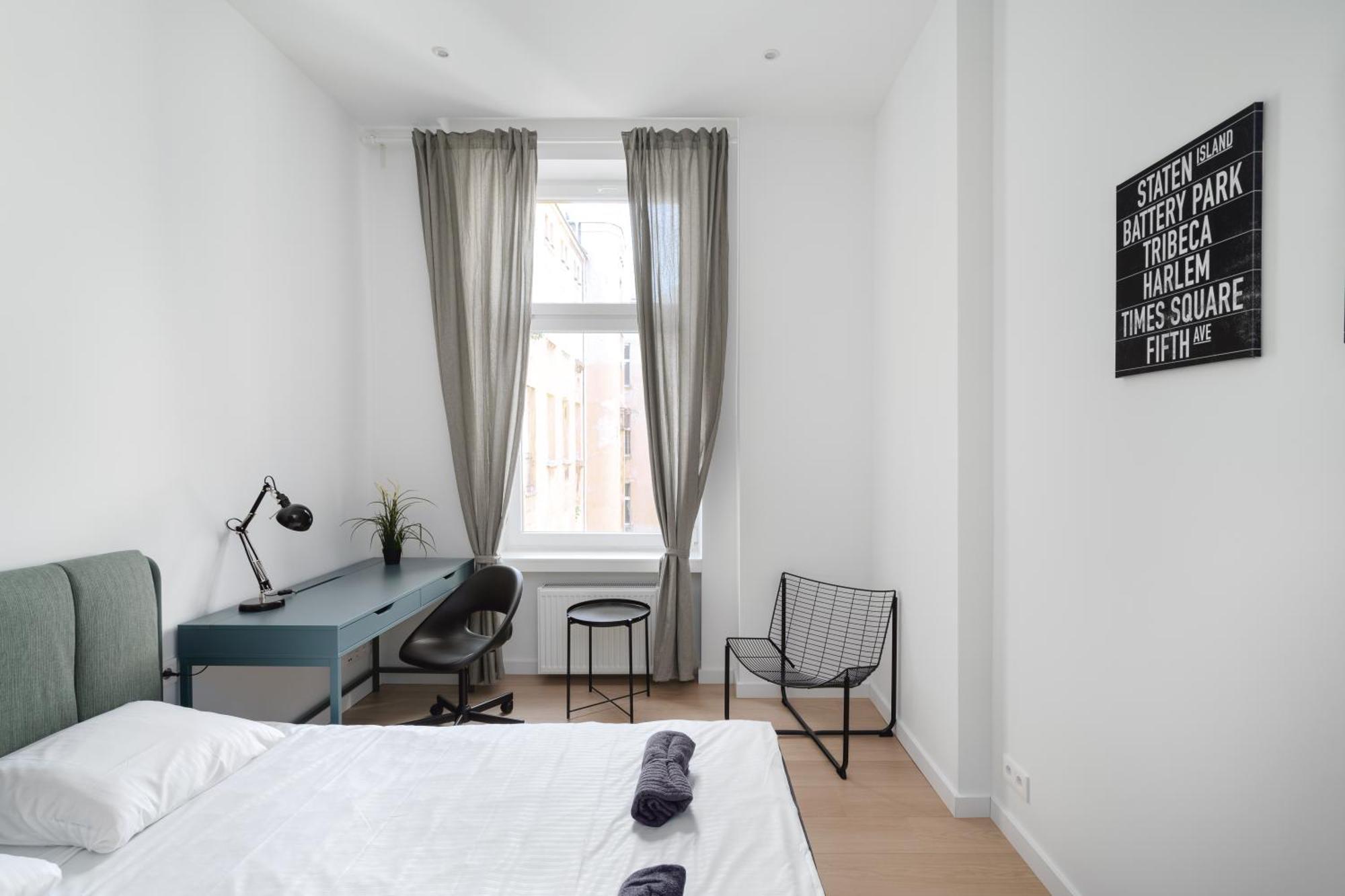 Golden - 3 Bedrooms- Great Location&prezydenta Gabriela Narutowicza * Lodz (Lodz)